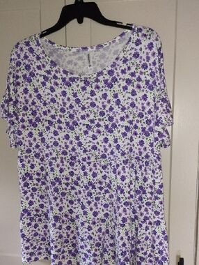 Purple Floral Tiered Short Sleeve Scoop Neck Tee - Women's